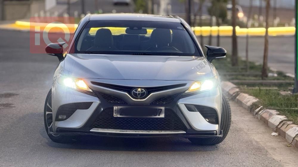 تۆیۆتا کامری